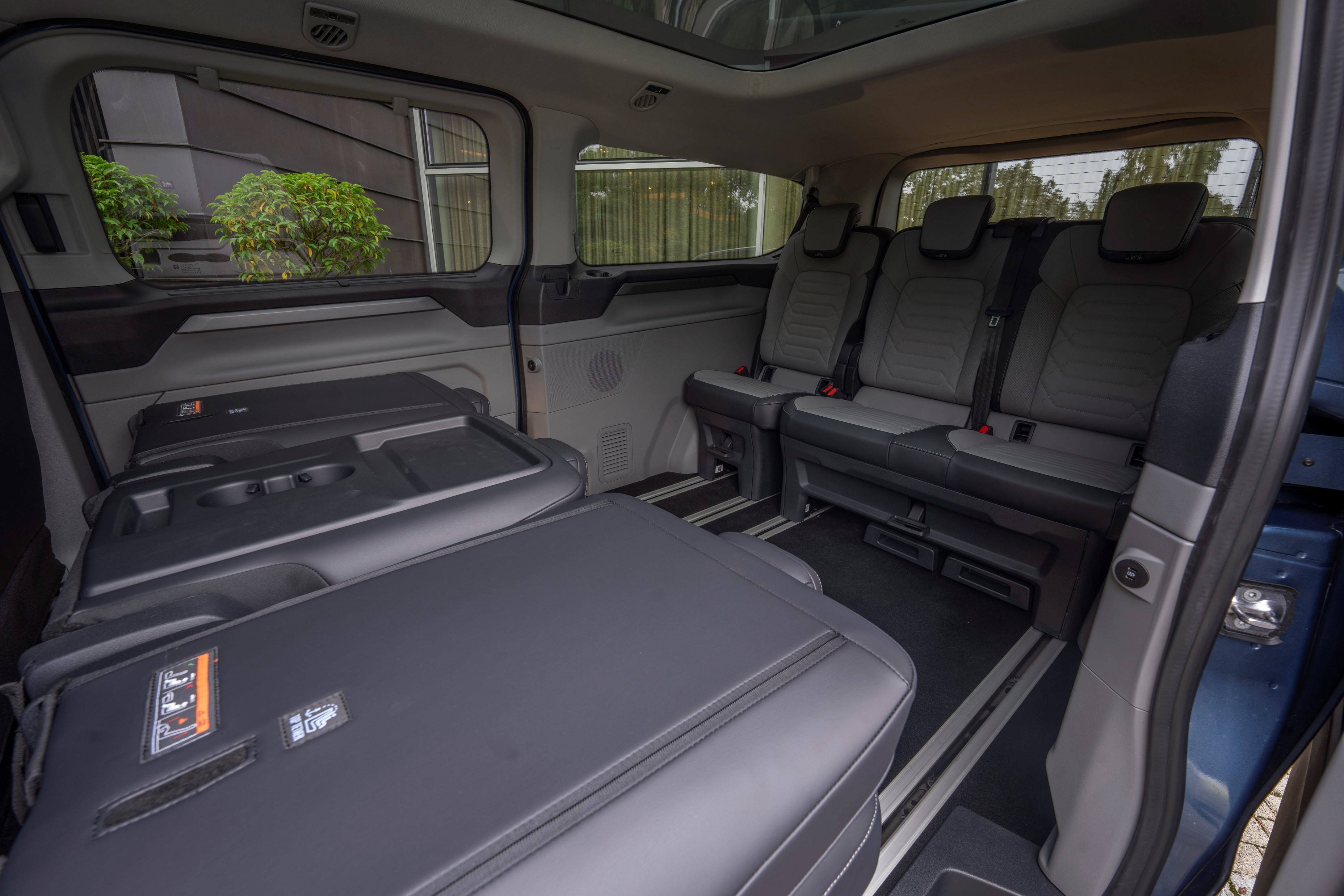 Neuer Ford Tourneo Custom: Neun Sitze, mehr Komfort, viele  Hightech-Funktionen und