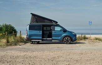 Ford Pro auf dem Caravan Salon: Ford Nugget mit Plug-in-H...