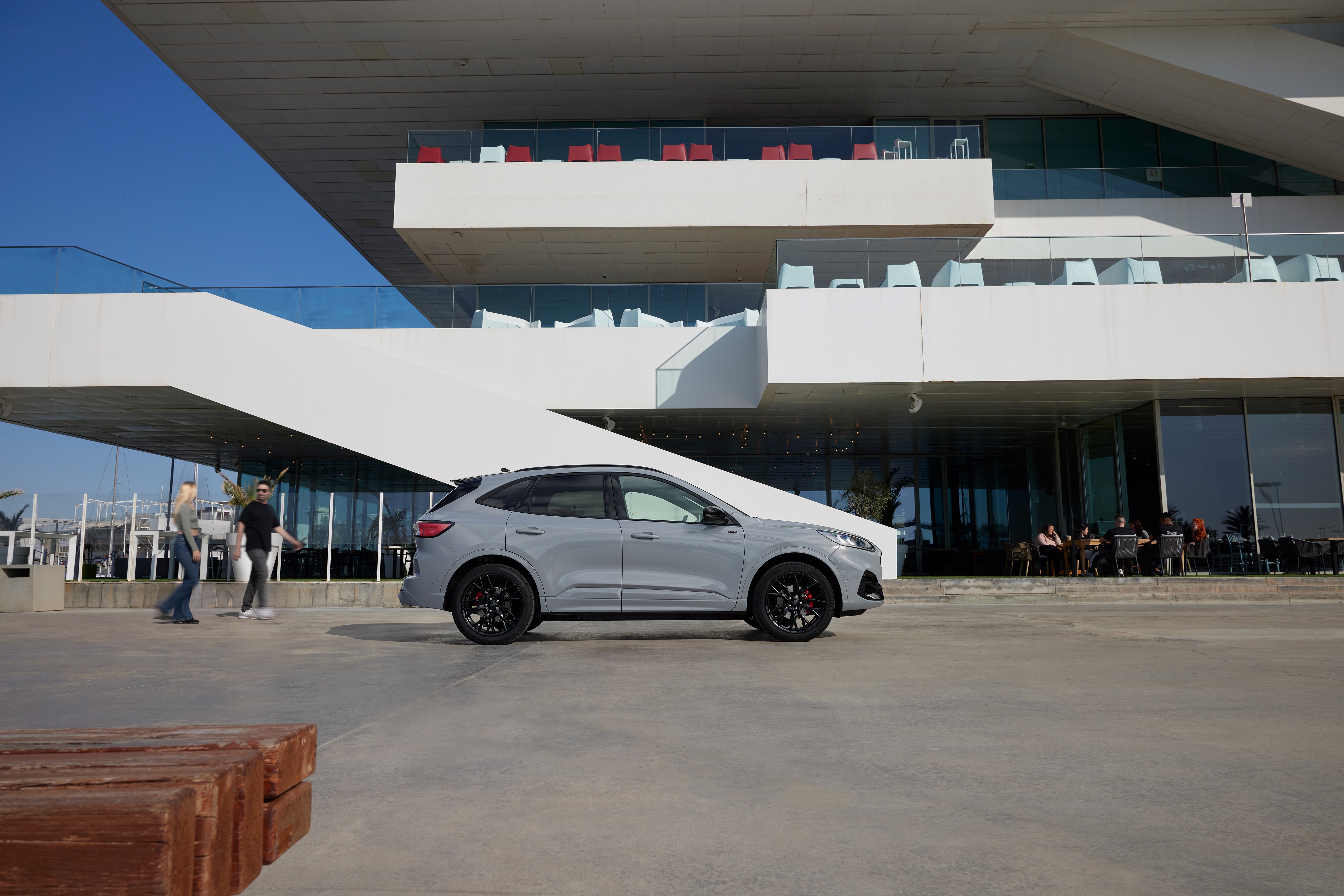 Subtle Ford Kuga Graphite Tech Edition Seeks the Best of Both Worlds in  Europe - autoevolution