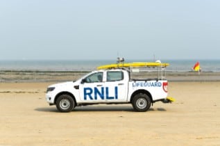 TIDE TRACKS: FORD HELPS THE RNLI SPREAD WATER SAFETY MESS...