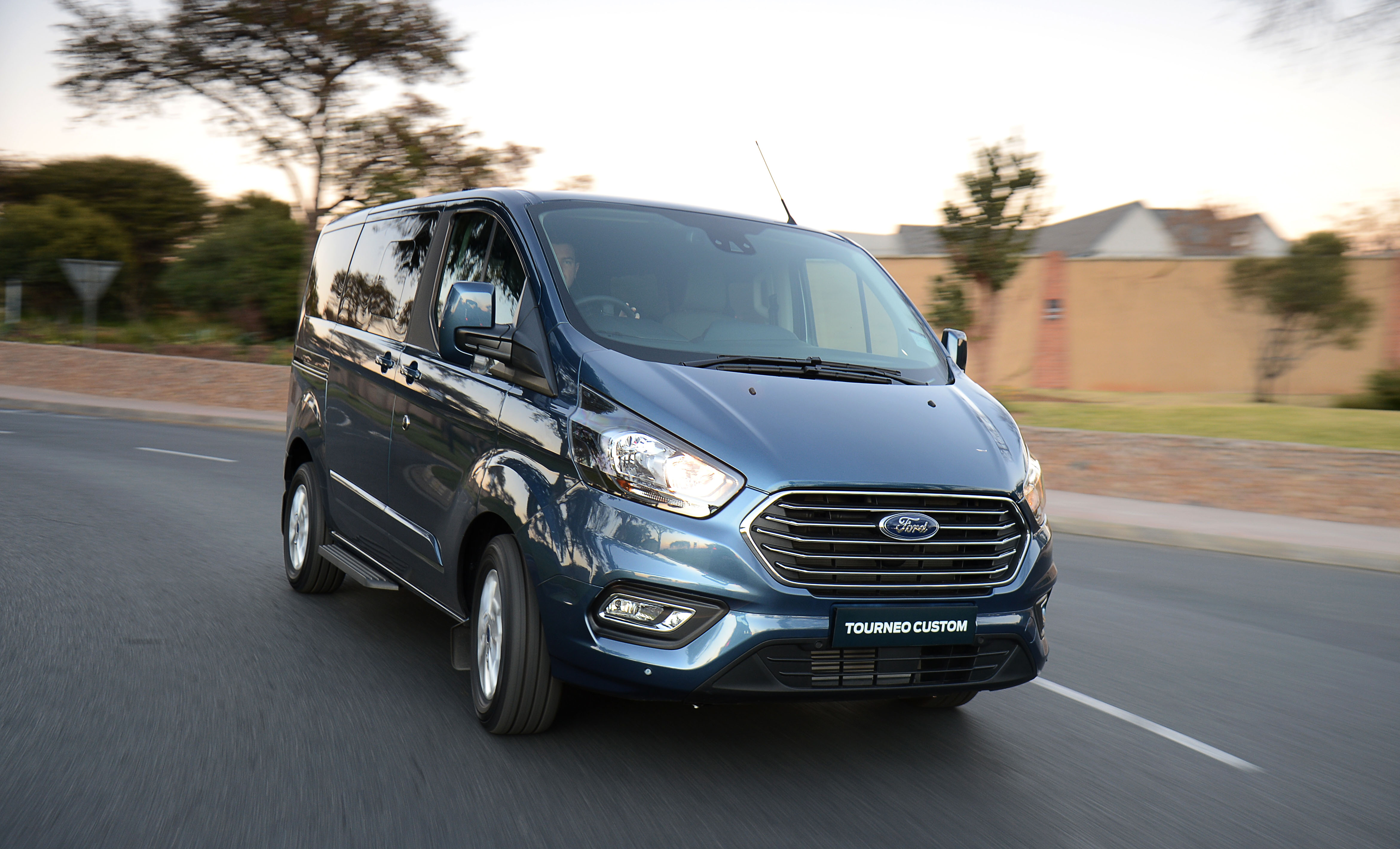 ford tourneo custom limited edition