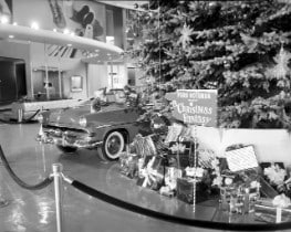 1953 Ford Rotunda Christmas Fanatasy