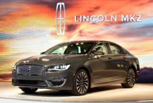 New 2017 Lincoln MKZ
