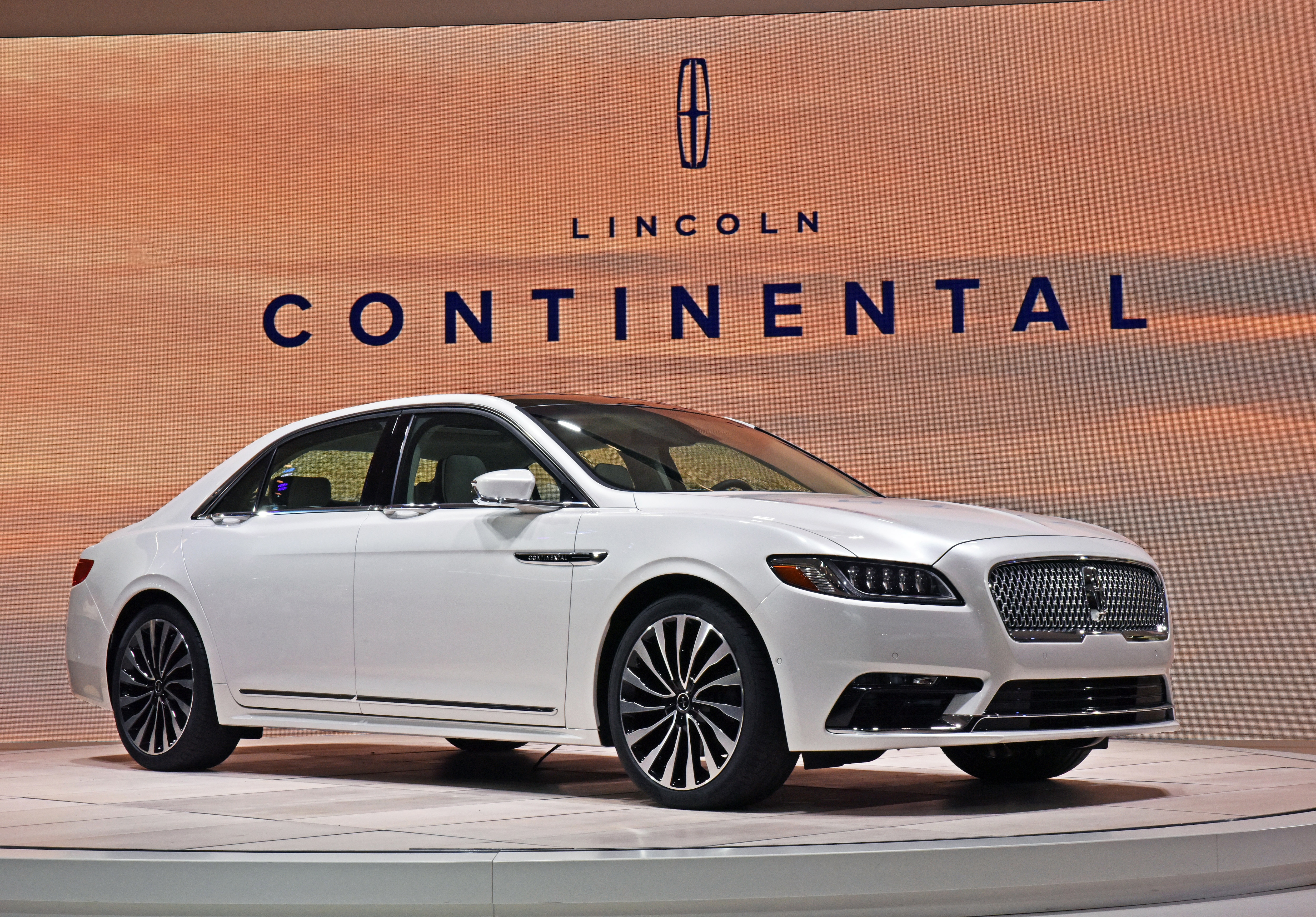 Lincoln-Continental-at-NAIAS.jpg