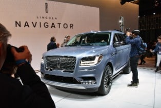 All-New 2018 Lincoln Navigator Unveiled