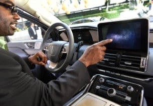  All-New 2018 Lincoln Navigator Unveiled