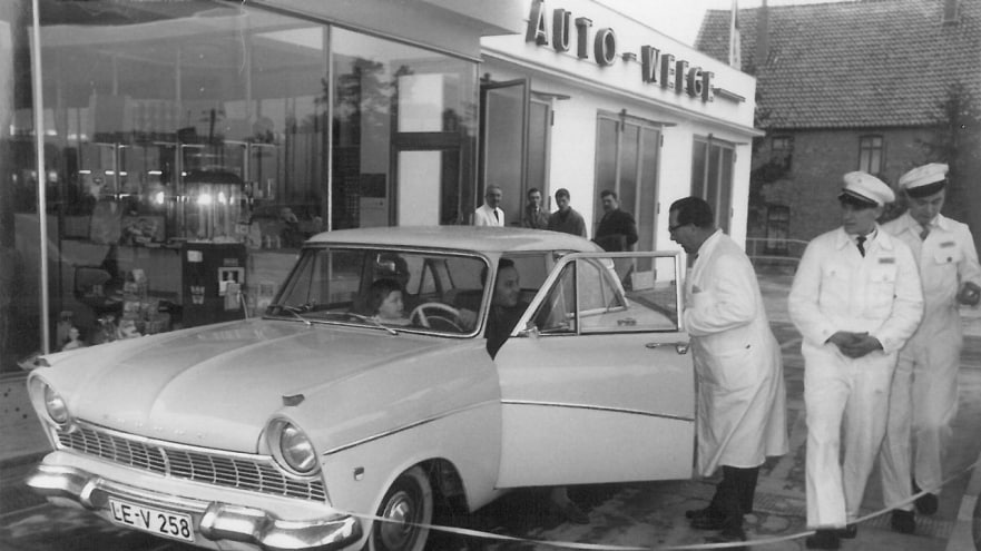 Zwei Ford-Händler in Deutschland feiern 100-jähriges Jubiläum ihrer Autohäuser