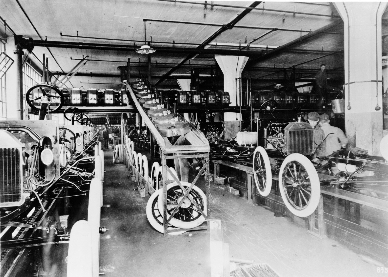Ford assembly line 1914 #8