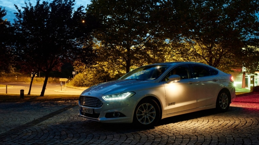 Ford Developing Advanced Headlights that Point Out People, Animals in the  Dark, and Widen Beams at Tricky Junctions | Ford Media Center