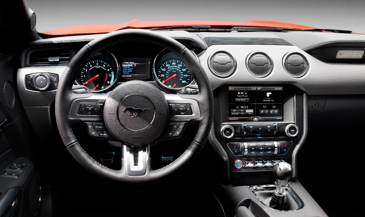 2015-Mustang-Steering-Wheel