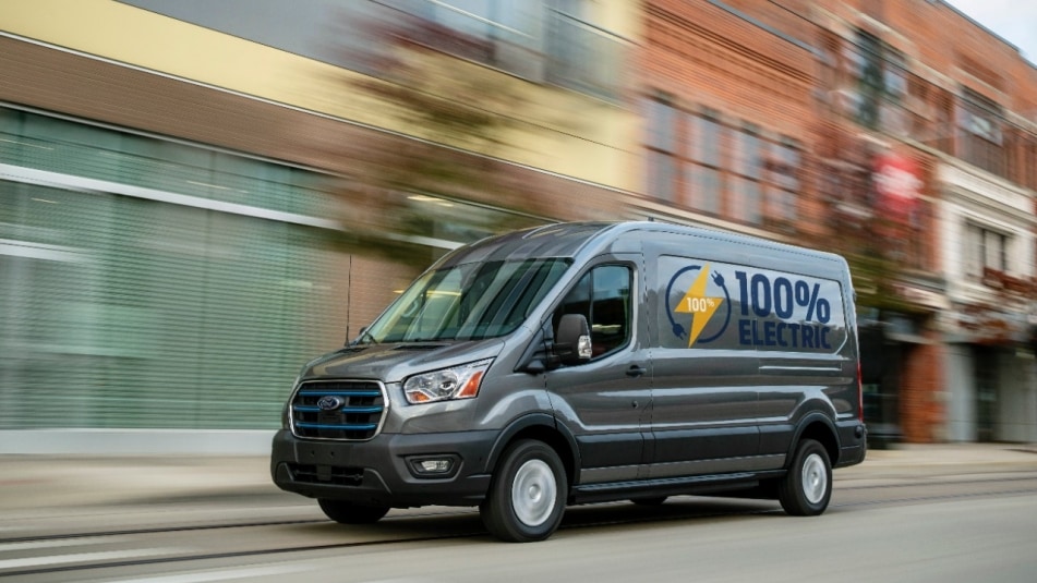 https://media.ford.com/content/fordmedia/fna/us/en/products/evs/e-transit/2022-ford-e-transit/jcr:content/content/media-section-parsys/textimage_6f2c/image.img.951.535.jpg/1612808708656.jpg